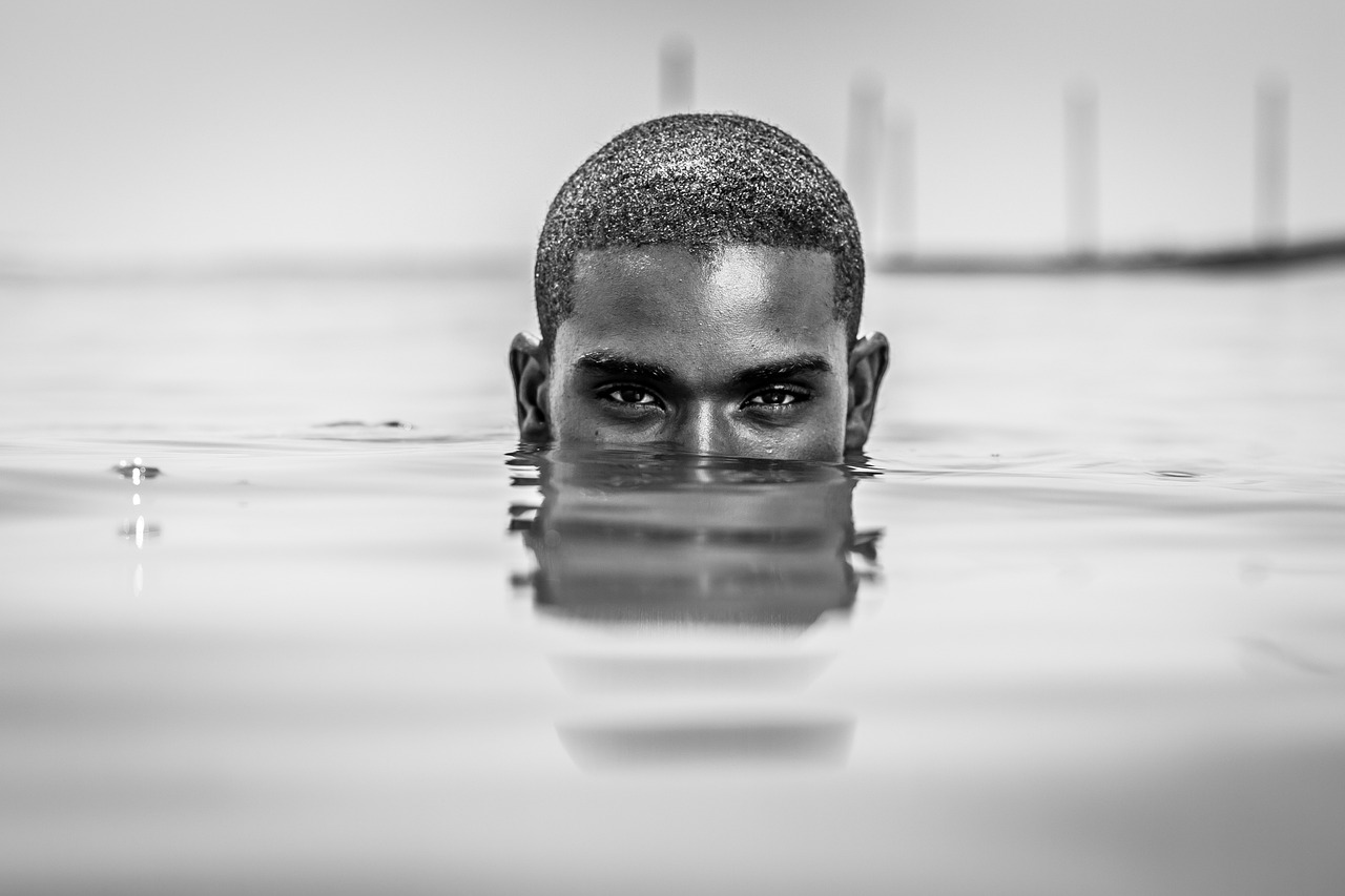 Head in still water